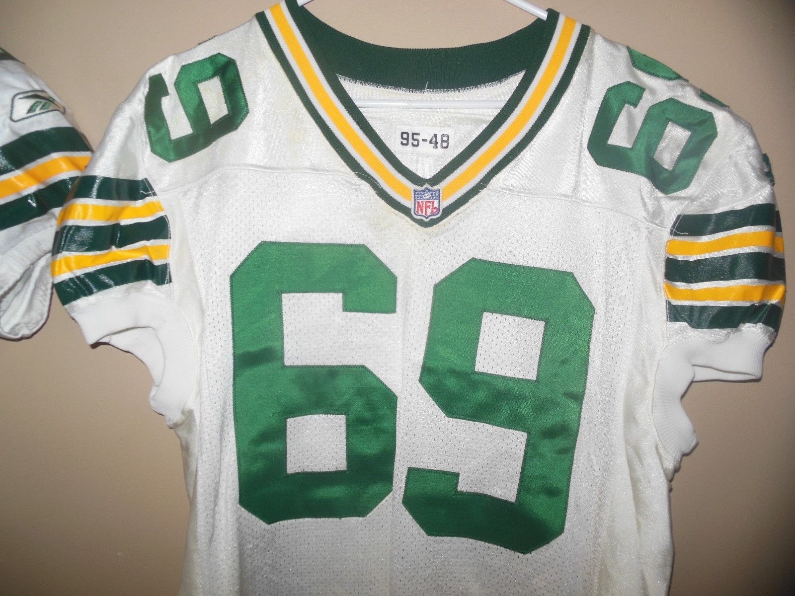 GREEN BAY PACKERS GAME USED FOOTBALL JERSEY