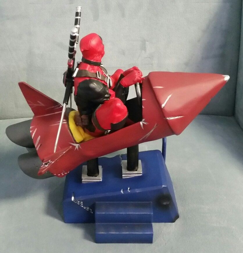 2016 FACTORY ENTERTAINMENT DEADPOOL ROCKET RIDE PREMIUM MOTION STATUE