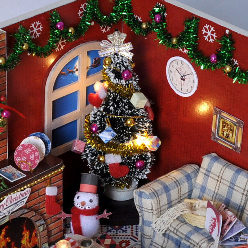 Wooden Furniture Miniature Christmas Room DIY Dolls House Puzzle Toy Xmas Gift