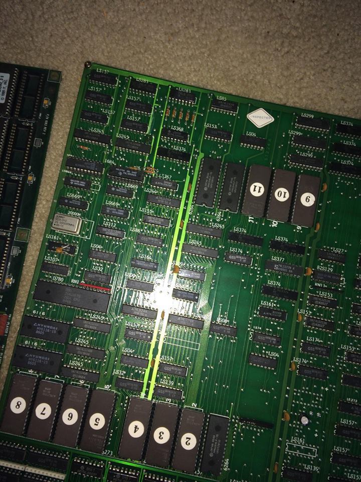 UNKNOWN ARCADE BOARD! TAGGED WORKING SOLD UNTESTED .HELP WHAT IS IT