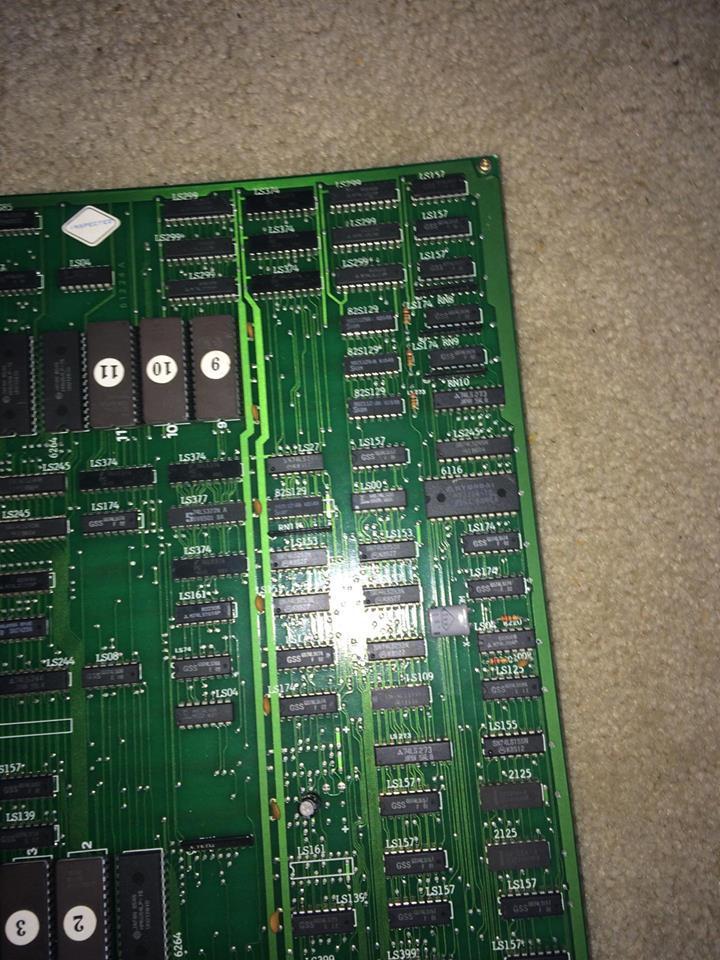 UNKNOWN ARCADE BOARD! TAGGED WORKING SOLD UNTESTED .HELP WHAT IS IT