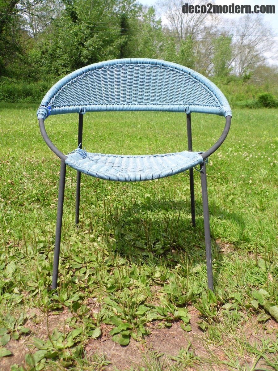 Vintage Mid Century Modern Wicker Rattan & Iron Leg Hoop Patio Chair Turquoise