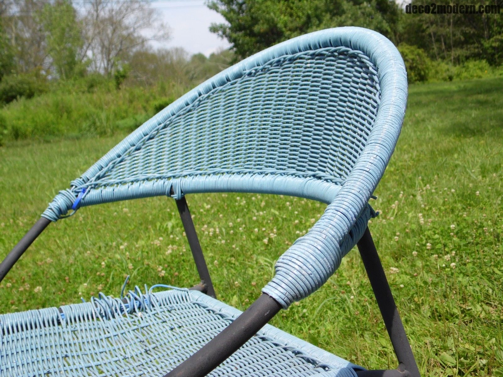 Vintage Mid Century Modern Wicker Rattan & Iron Leg Hoop Patio Chair Turquoise