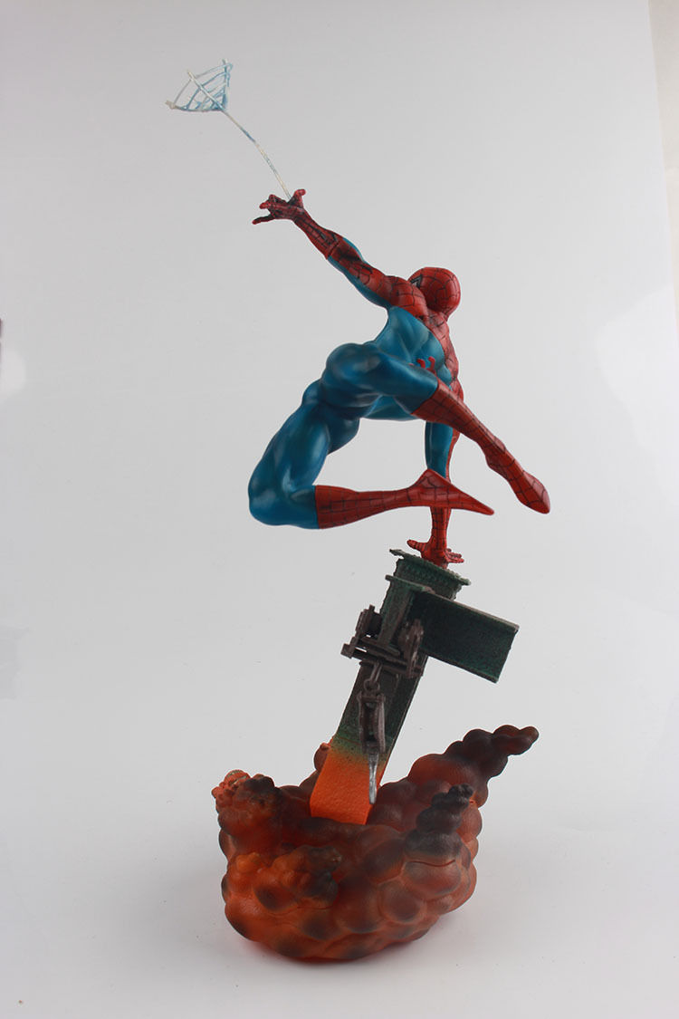 SIDESHOW AMAZING SPIDER MAN PREMIUM FORMAT FIGURE - BRAND NEW - SEALED